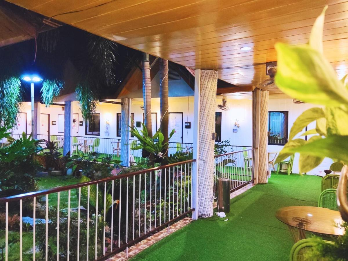Infinite Green Pension Пуэрто-Принцеса Экстерьер фото