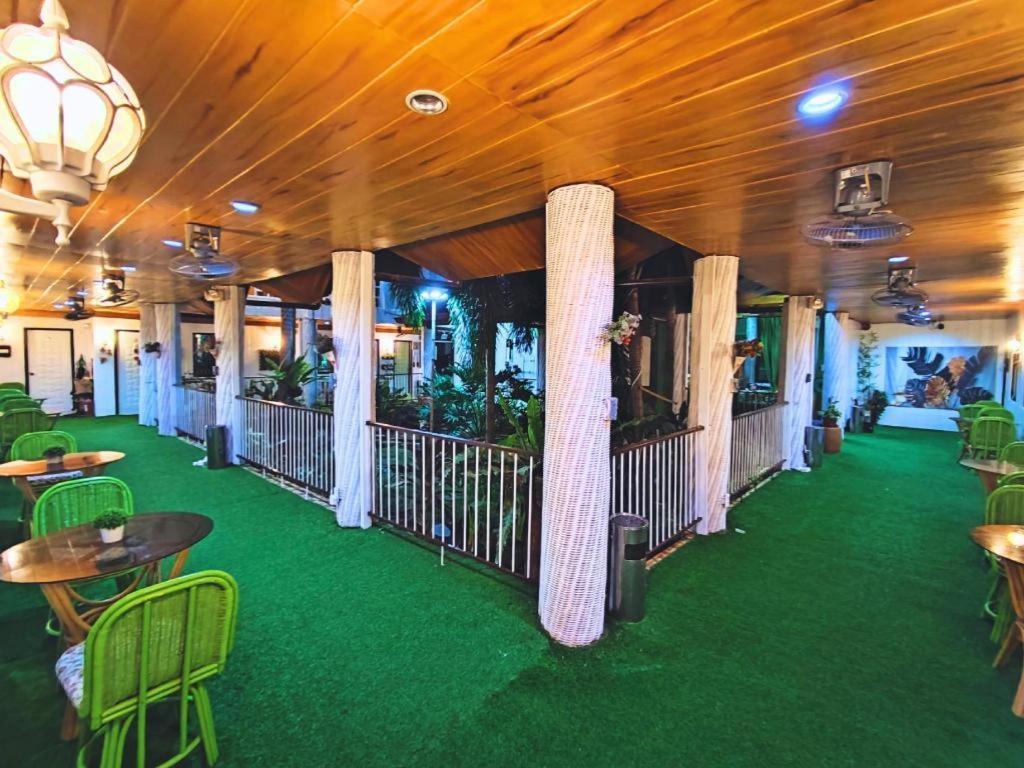 Infinite Green Pension Пуэрто-Принцеса Экстерьер фото
